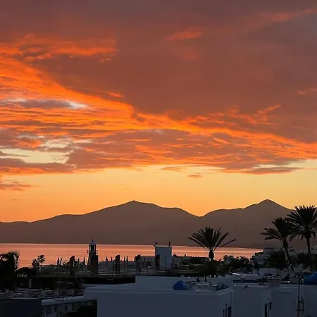 Apartment Lovely With Sea And Mountain Views Tias